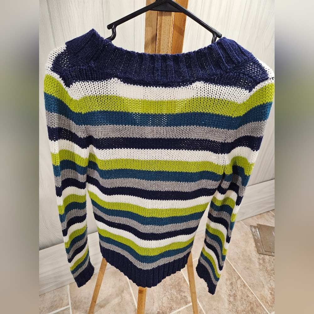 Sweater - Picture 2 of 5